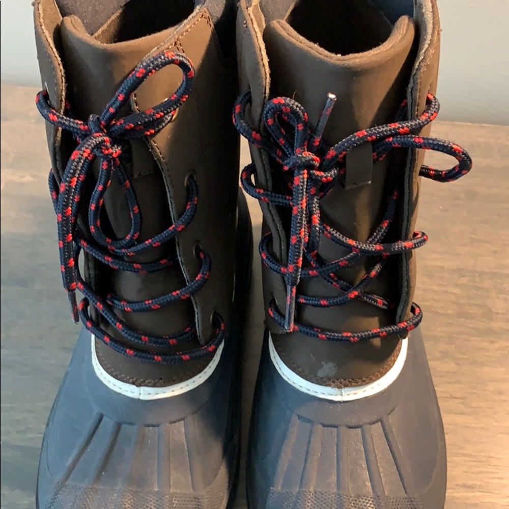 Crazy 8 Winter Boots - Picture 2 of 9